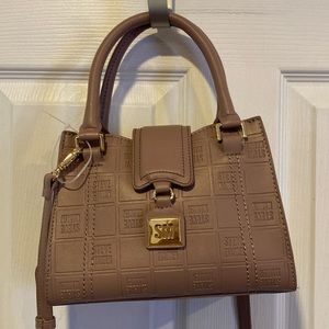 BNWT Steve Madden BEliza Crossbody Bag